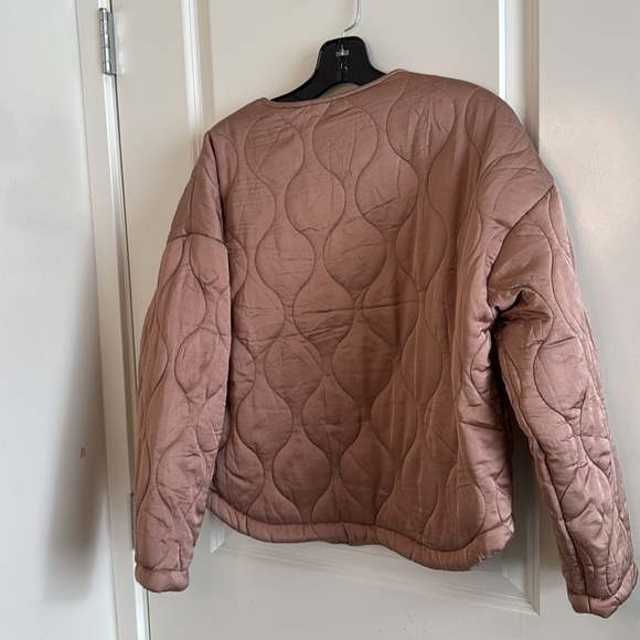 Olivaceous Green Quilted Puffer Jacket Oversized Size Small - Picture 6 of 10